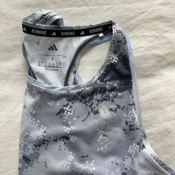 Running top - Picture 4 of 4